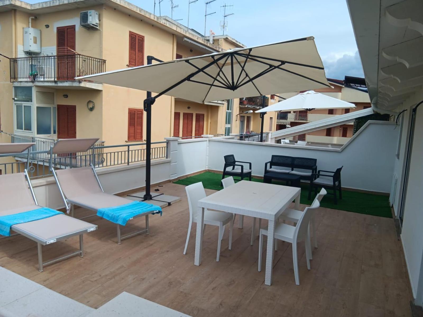 La Perla Amantea - Rooms & Apartaments Exteriér fotografie
